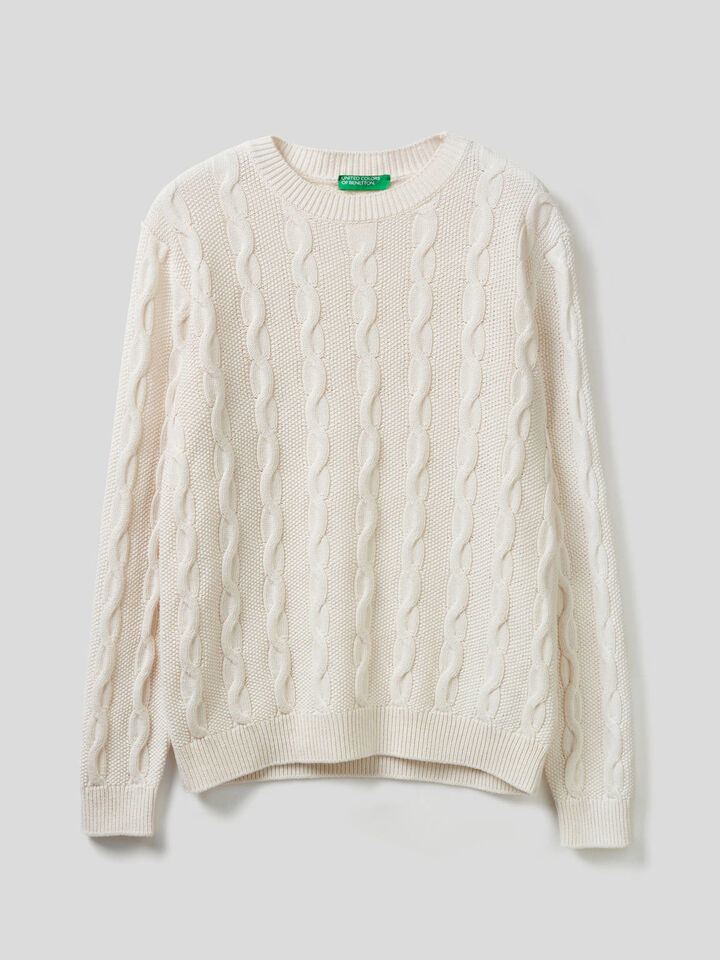 Pullover mit Rundausschnitt und Flechtmuster Herren image number 4